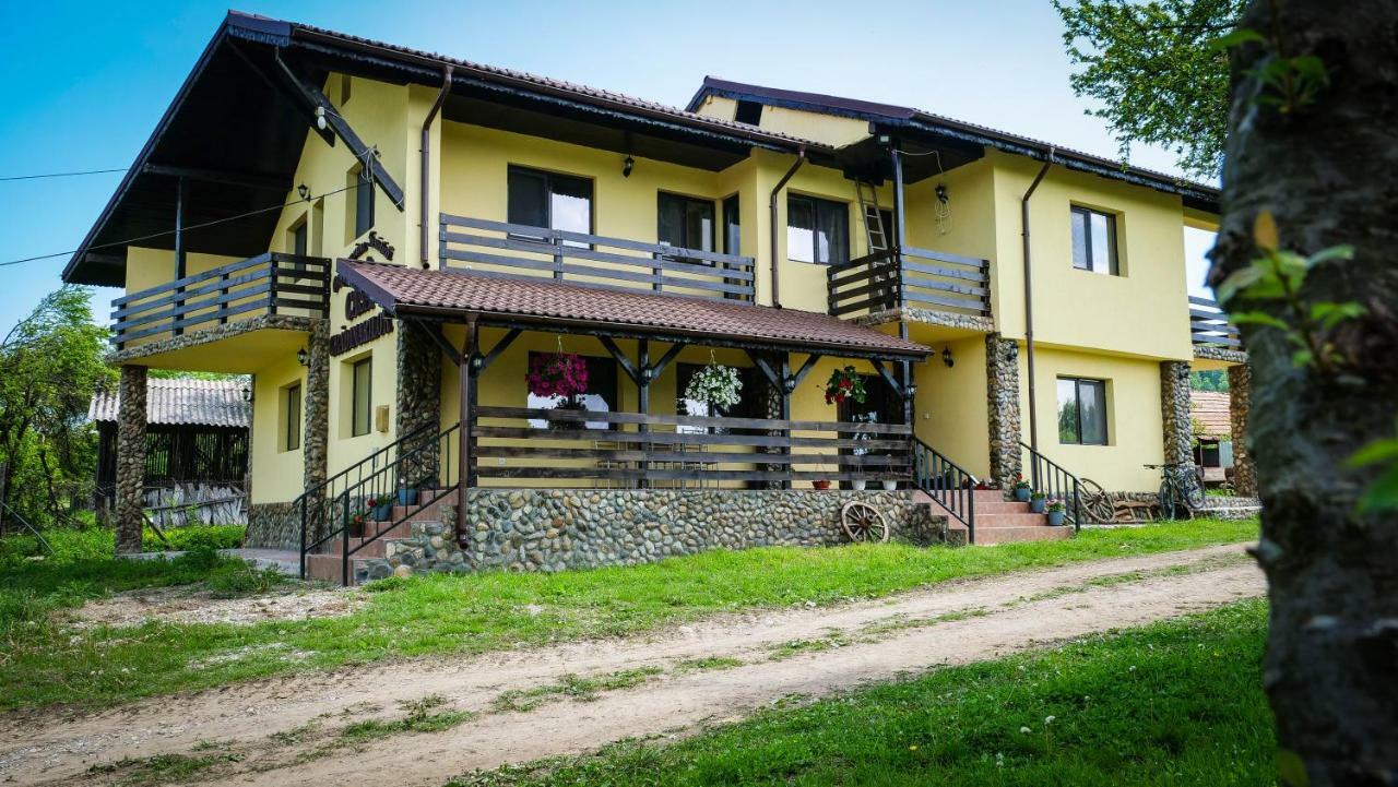 Pensiunea Gradinarilor Cu Ciubar Si Statie De Incarcare Electrica Auto Comanesti  外观 照片